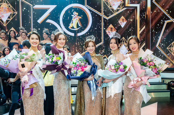 2024 Miss Chinese Toronto Pageant Finals Concluded Successfully
#1 Juvally Chan Crowned the 30th Miss Chinese Toronto Champion