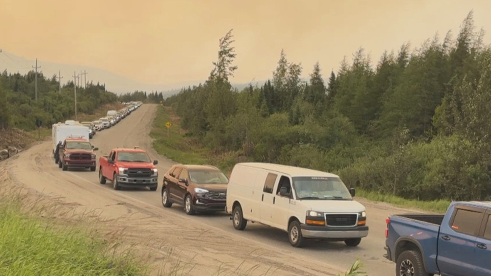 紐芬蘭及拉布拉多山火持續蔓延 九千名居民須撤離
