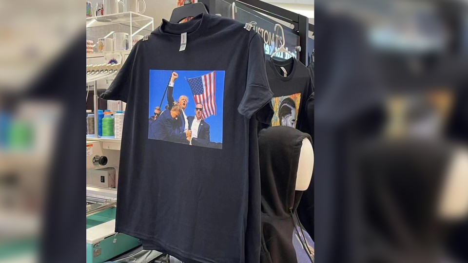 中國網絡零售商就迅速推出印有特朗普槍擊現場照片的T恤