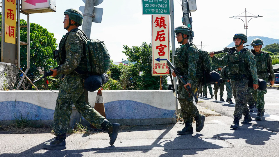 台灣「漢光演習」軍演進入第二日 總統賴清德到演習基地視察