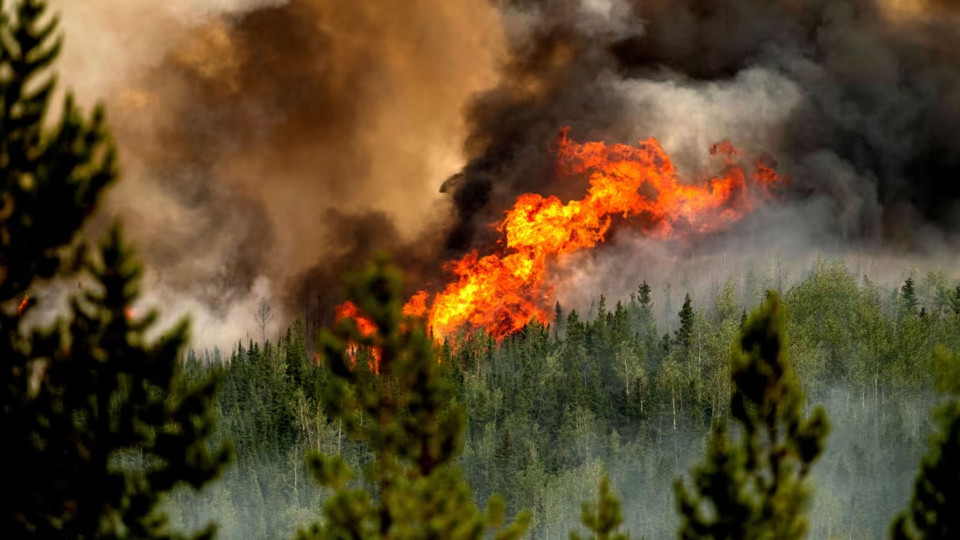 National-Wildfire Second Largest | Fairchild TV 