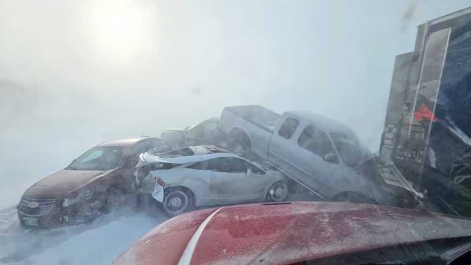 photo of 受暴風雪影響 緬省南部高速公路發生至少四十宗車禍